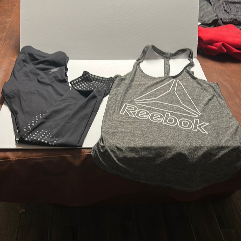 Set of 2 Reebok tank top M and Skechers Leggings XL